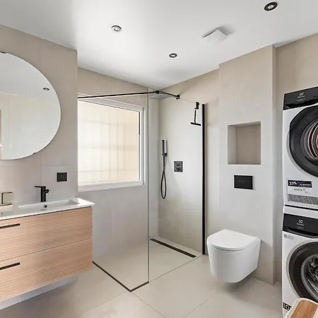Apartment Great 4-room For 8 People